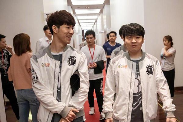 B8 、 mouz NXT 和 GamerLegion 收到了CCT第二季欧洲系列赛8季后赛的邀请